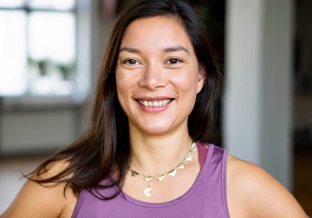 Yogafürdich Lehrerin Alisa Maas Yogafürdich Lehrerin Alisa Maas